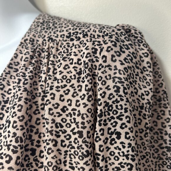 Wayf Women's Animal Print Long Sleeve V-Neck Belted Midi Wrap Dress Size XS - Picture 5 of 12